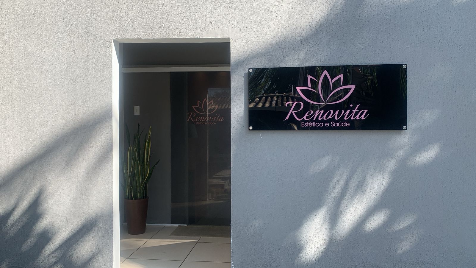 Clínica Estética Renovita | Lagoa Redonda Fortaleza - logo